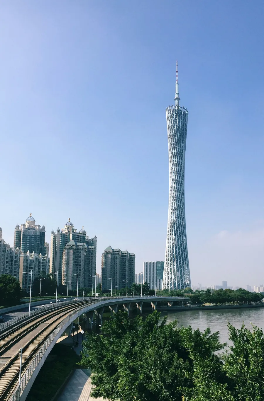 De Canton Tower en de skyline van Guangzhou